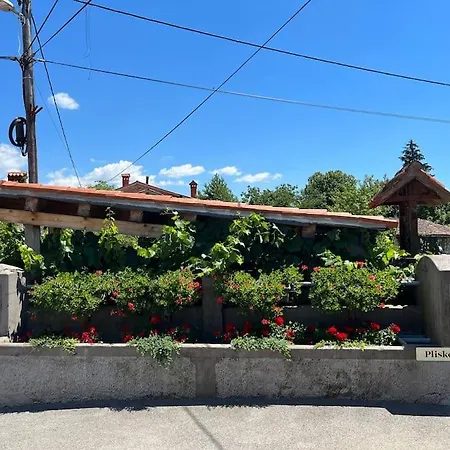 Apartmán Adorable With A Pool