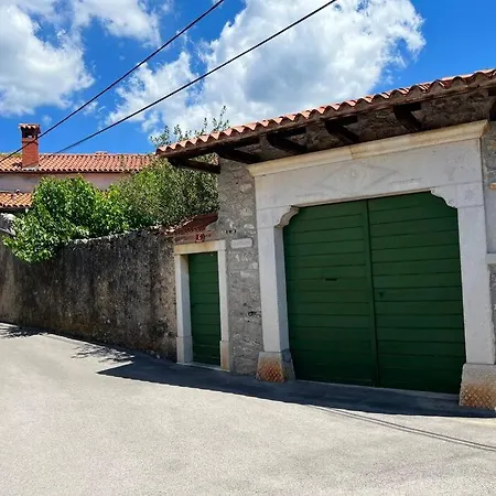 Adorable With A Pool Apartmán Dutovlje